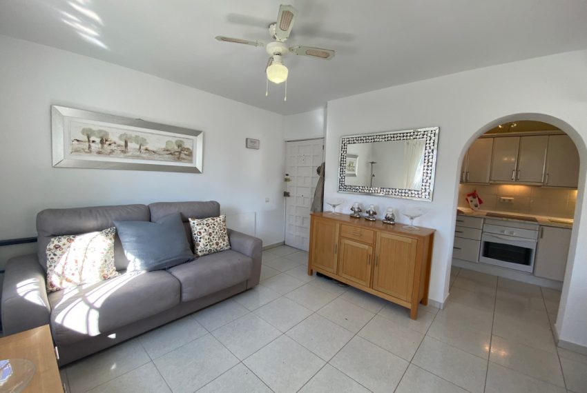 R5034424-Villa-For-Sale-Calahonda-Detached-2-Beds-85-Built-15