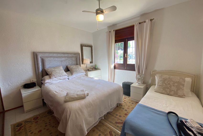 R5034424-Villa-For-Sale-Calahonda-Detached-2-Beds-85-Built-3