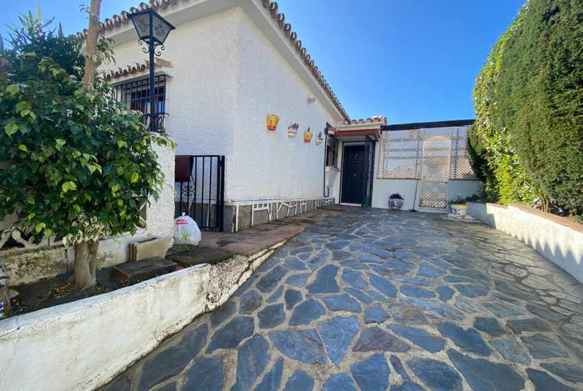 R5034424-Villa-For-Sale-Calahonda-Detached-2-Beds-85-Built-7