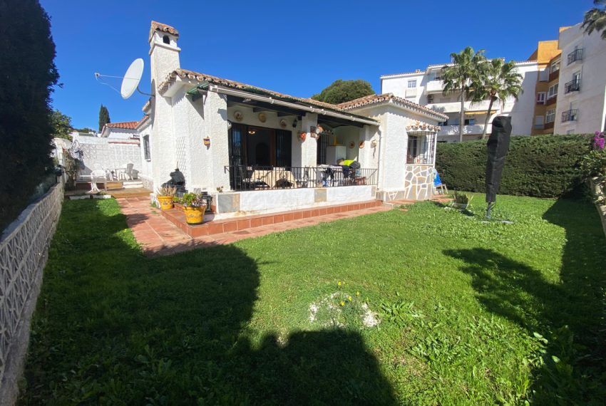R5034424-Villa-For-Sale-Calahonda-Detached-2-Beds-85-Built