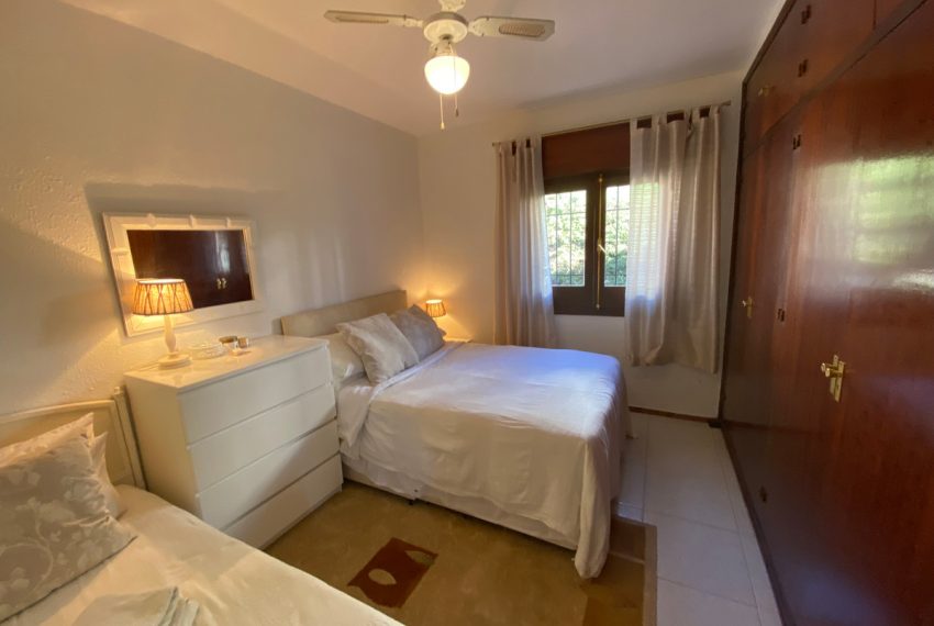 R5034424-Villa-For-Sale-Calahonda-Detached-2-Beds-85-Built-9