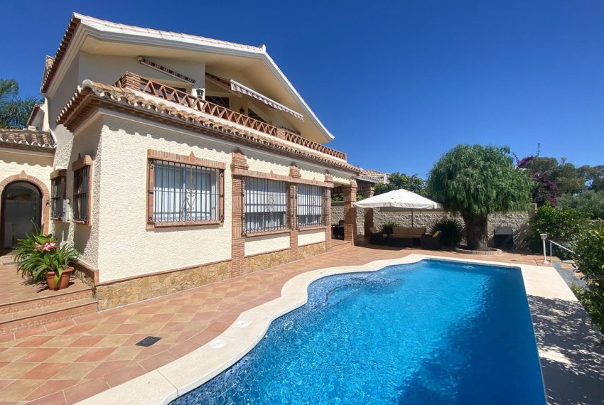R5035006-Villa-For-Sale-Guadalmina-Alta-Detached-4-Beds-280-Built-1