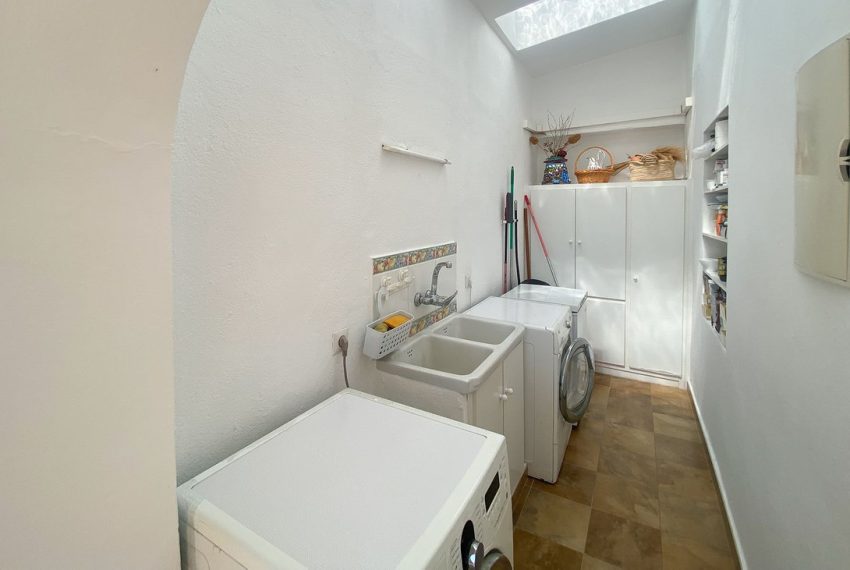 R5035006-Villa-For-Sale-Guadalmina-Alta-Detached-4-Beds-280-Built-13