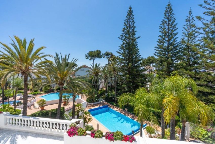 R5039470-Apartment-For-Sale-Marbella-Middle-Floor-3-Beds-253-Built