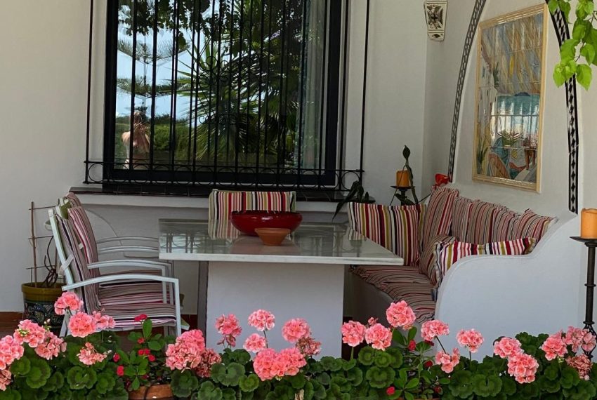 R5040070-Villa-For-Sale-El-Paraiso-Detached-4-Beds-260-Built-17