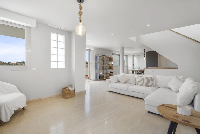 R5040337-Apartment-For-Sale-La-Cala-de-Mijas-Penthouse-5-Beds-471-Built-1