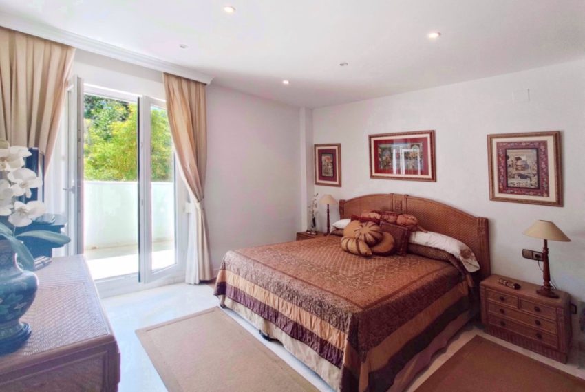 R5040355-Apartment-For-Sale-The-Golden-Mile-Middle-Floor-4-Beds-165-Built-10