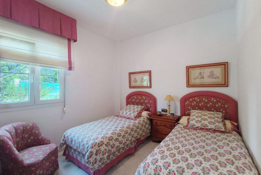R5040355-Apartment-For-Sale-The-Golden-Mile-Middle-Floor-4-Beds-165-Built-18