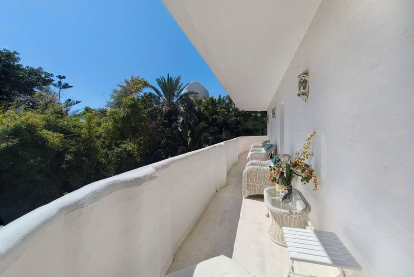 R5040355-Apartment-For-Sale-The-Golden-Mile-Middle-Floor-4-Beds-165-Built-3