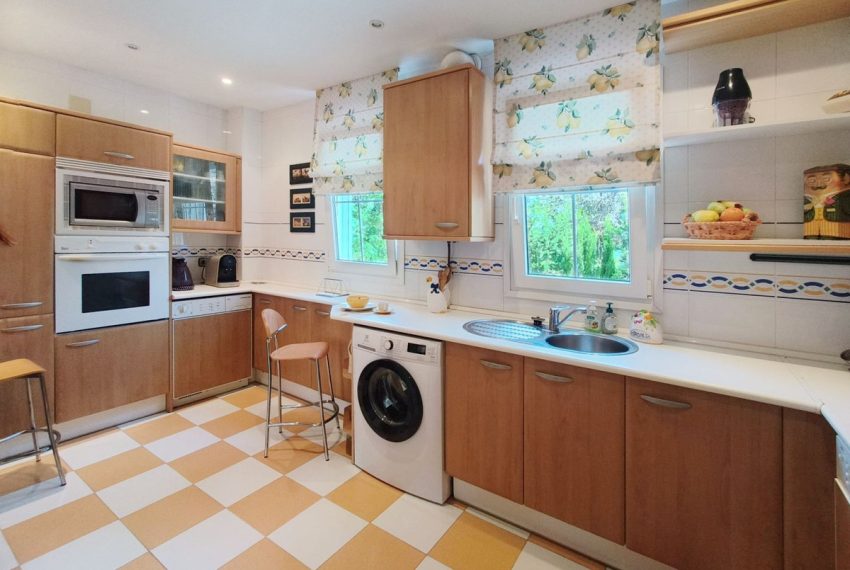 R5040355-Apartment-For-Sale-The-Golden-Mile-Middle-Floor-4-Beds-165-Built-7