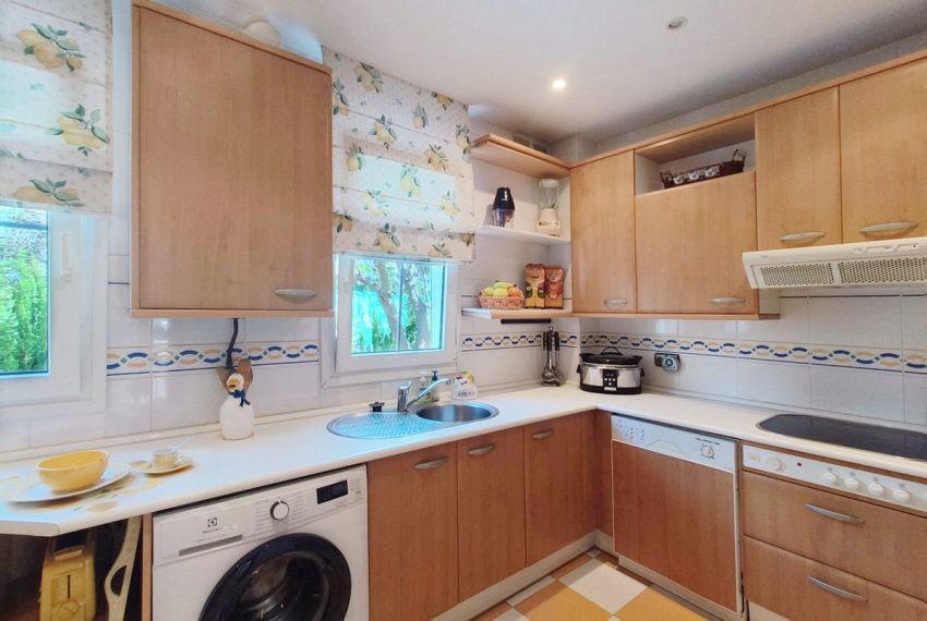 R5040355-Apartment-For-Sale-The-Golden-Mile-Middle-Floor-4-Beds-165-Built-8