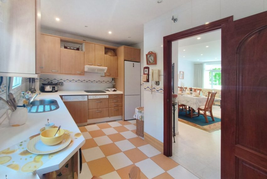 R5040355-Apartment-For-Sale-The-Golden-Mile-Middle-Floor-4-Beds-165-Built-9
