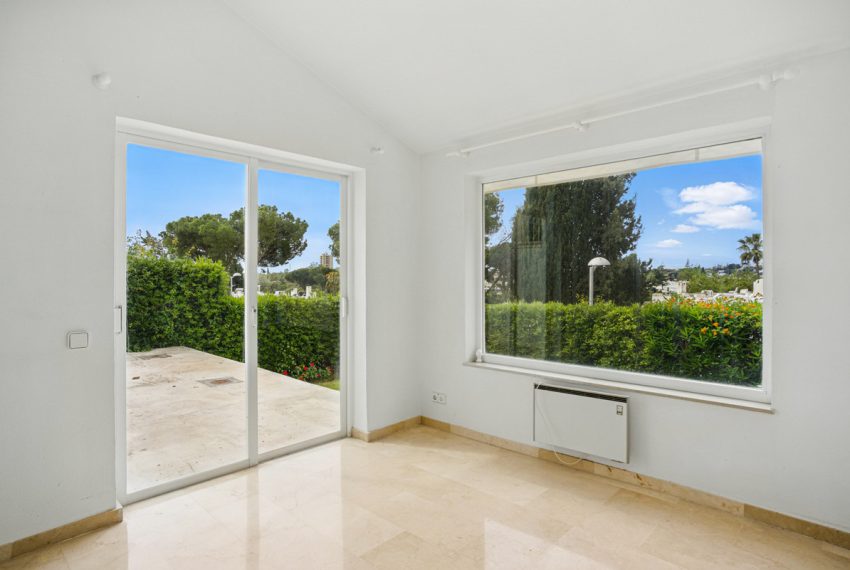 R5041408-Townhouse-For-Sale-Nueva-Andalucia-Terraced-3-Beds-285-Built-17
