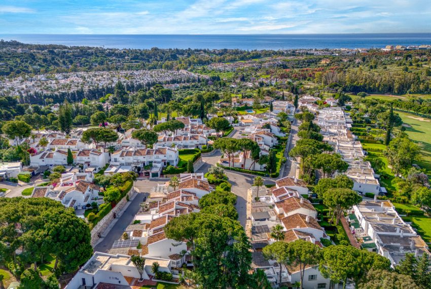 R5041408-Townhouse-For-Sale-Nueva-Andalucia-Terraced-3-Beds-285-Built-9
