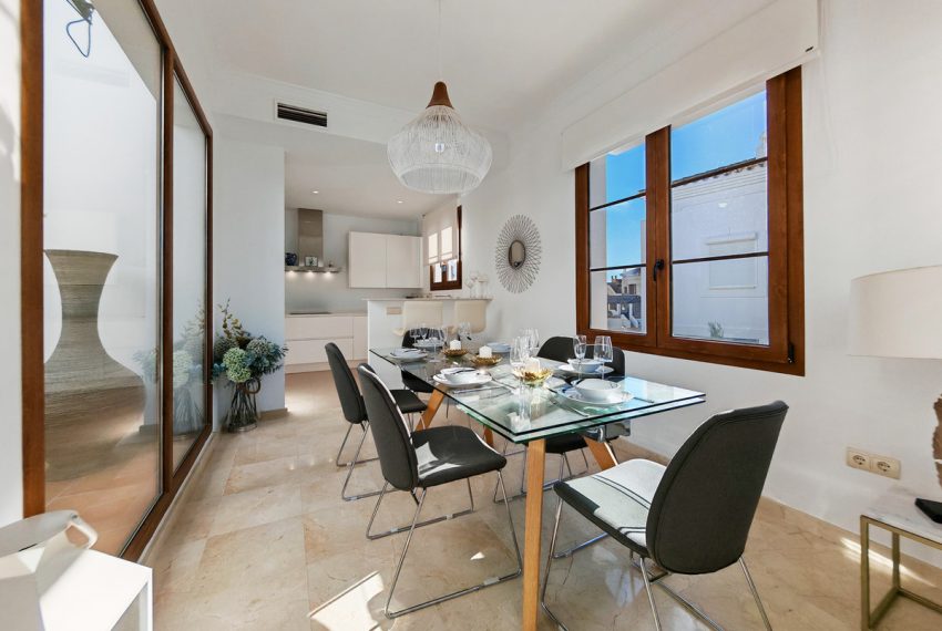 R5042338-Villa-For-Sale-Estepona-Detached-4-Beds-351-Built-5