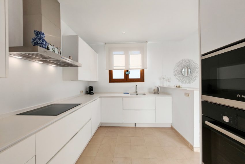 R5042338-Villa-For-Sale-Estepona-Detached-4-Beds-351-Built-6