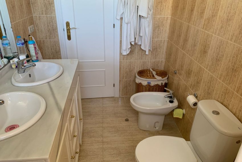 R5043652-Apartment-For-Sale-Calahonda-Penthouse-2-Beds-51-Built-10