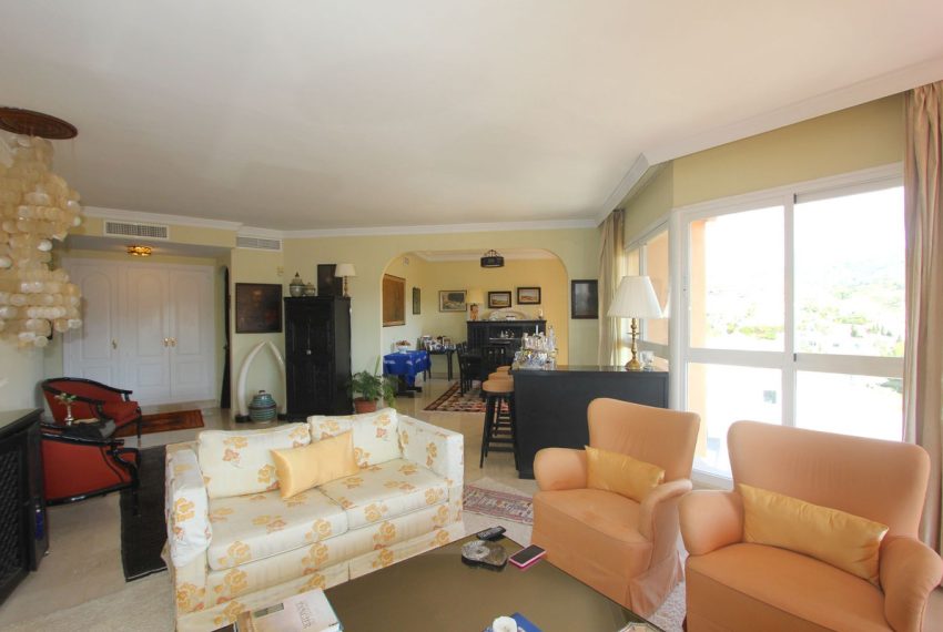 R5044033-Apartment-For-Sale-Elviria-Penthouse-3-Beds-190-Built-10
