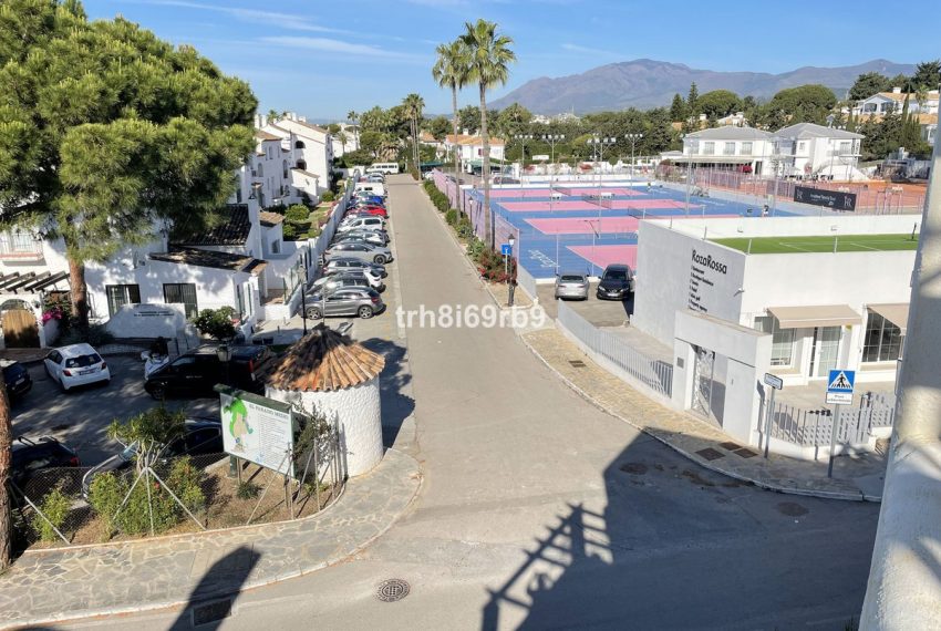R5044555-Apartment-For-Sale-Benavista-Penthouse-2-Beds-80-Built-14