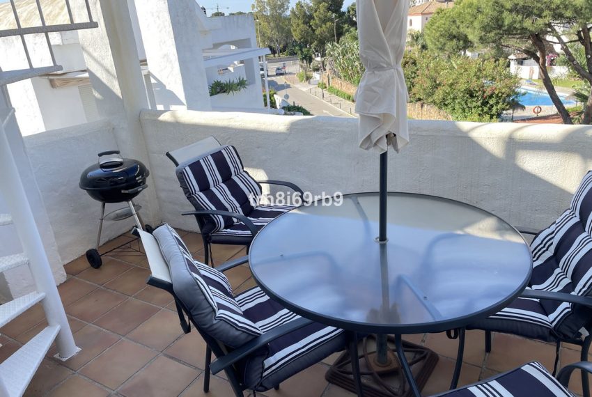 R5044555-Apartment-For-Sale-Benavista-Penthouse-2-Beds-80-Built-3