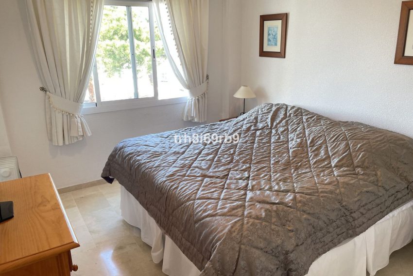 R5044555-Apartment-For-Sale-Benavista-Penthouse-2-Beds-80-Built-8