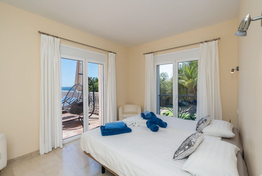 R5044567-Villa-For-Sale-La-Cala-de-Mijas-Detached-5-Beds-419-Built-11