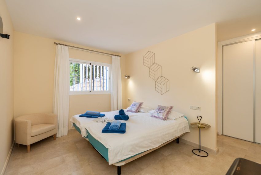 R5044567-Villa-For-Sale-La-Cala-de-Mijas-Detached-5-Beds-419-Built-12