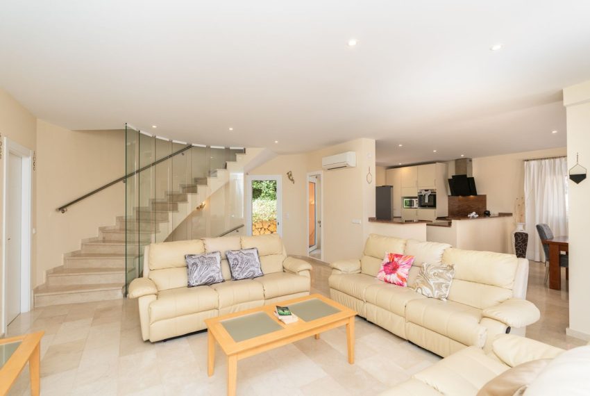 R5044567-Villa-For-Sale-La-Cala-de-Mijas-Detached-5-Beds-419-Built-6
