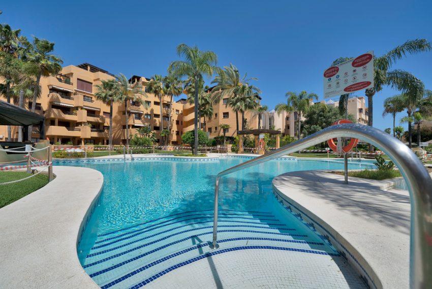 R5044930-Apartment-For-Sale-Estepona-Penthouse-2-Beds-97-Built-2