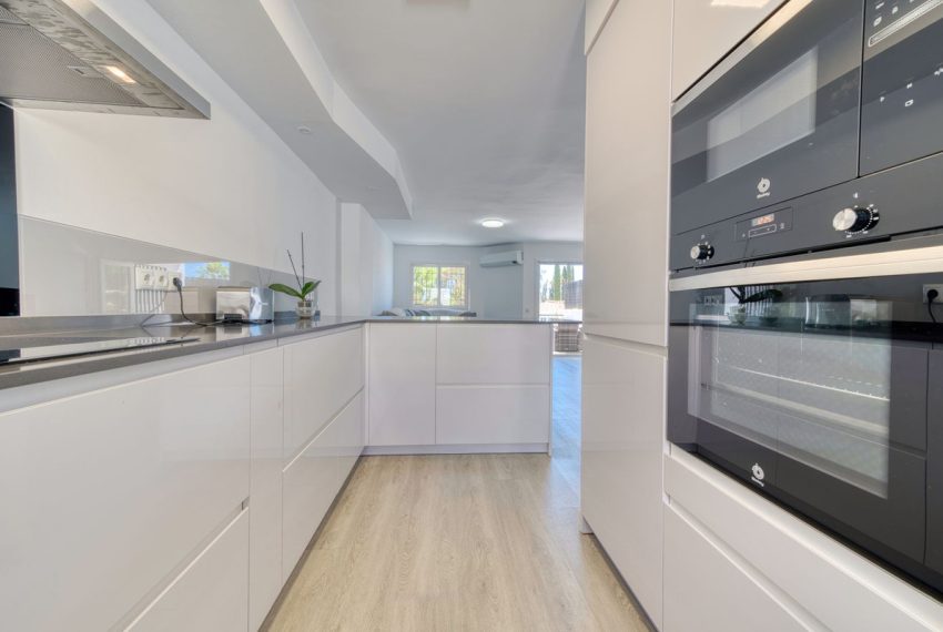 R5045209-Townhouse-For-Sale-Nueva-Andalucia-Terraced-3-Beds-87-Built-12