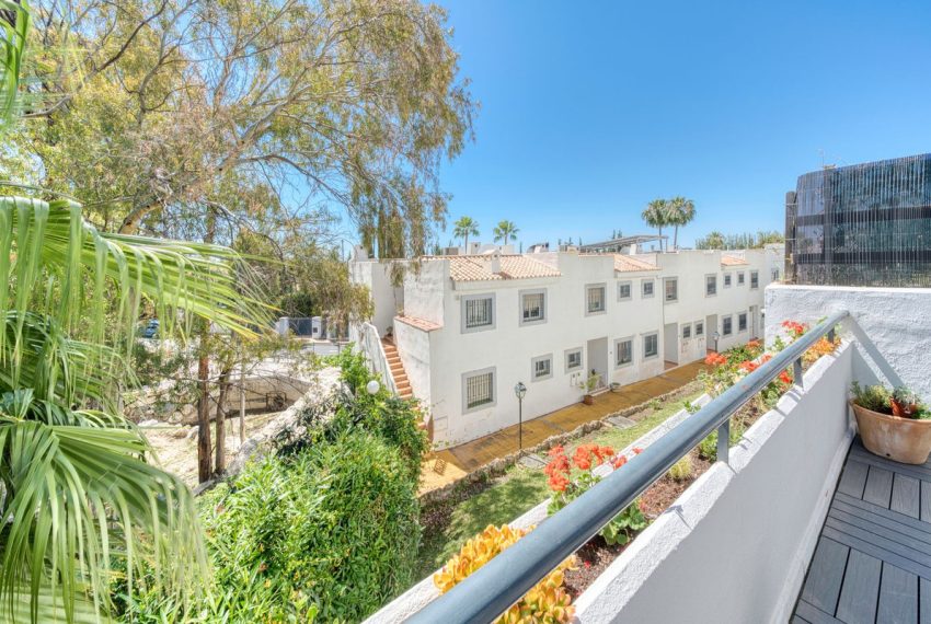 R5045209-Townhouse-For-Sale-Nueva-Andalucia-Terraced-3-Beds-87-Built-3