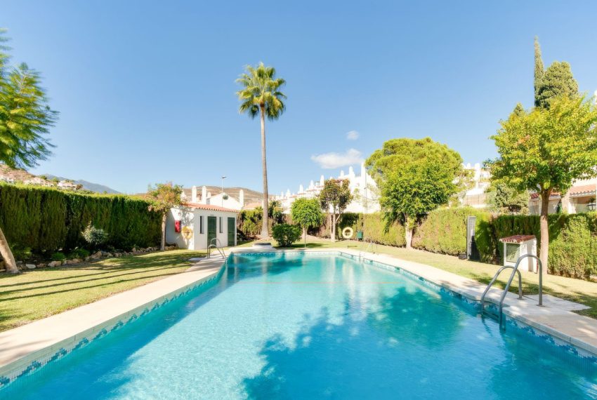 R5045209-Townhouse-For-Sale-Nueva-Andalucia-Terraced-3-Beds-87-Built