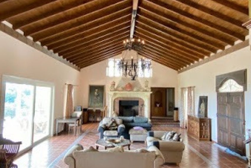 R5046826-Villa-For-Sale-Monda-Finca-7-Beds-1000-Built-1