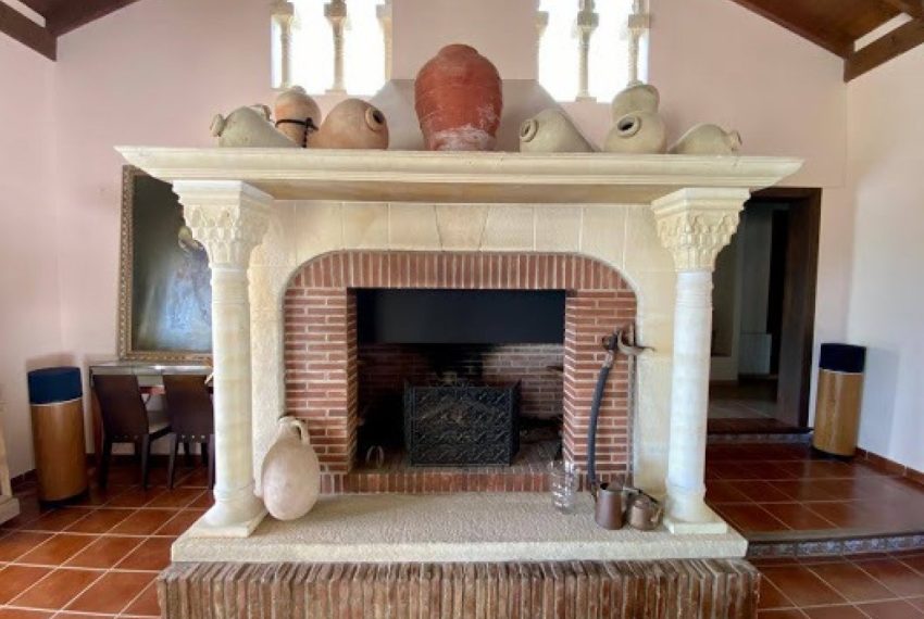 R5046826-Villa-For-Sale-Monda-Finca-7-Beds-1000-Built-7