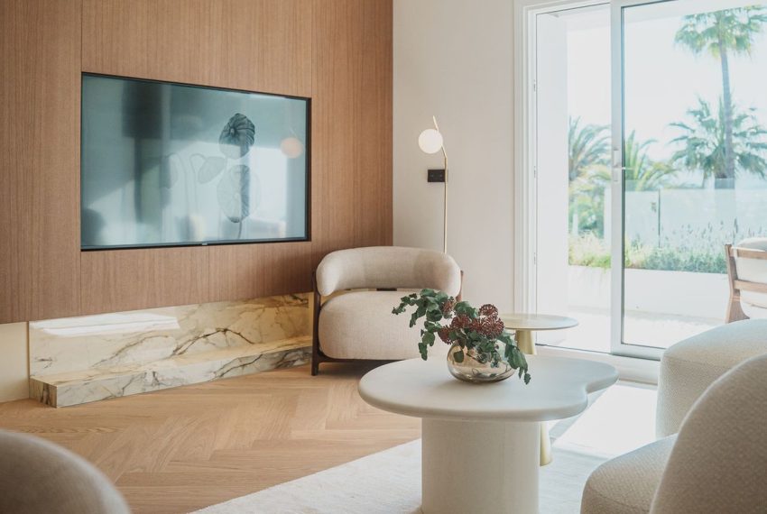 R5047021-Apartment-For-Sale-The-Golden-Mile-Middle-Floor-3-Beds-129-Built-1