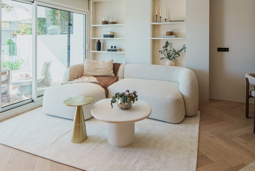 R5047021-Apartment-For-Sale-The-Golden-Mile-Middle-Floor-3-Beds-129-Built-2