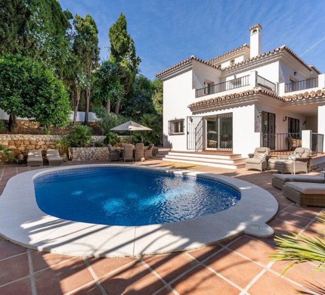 R5048077-Image 1-Detached - 4 Beds - 240 Built