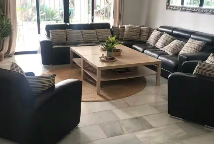 R5048227-Villa-For-Sale-Marbella-Detached-10-Beds-526-Built-4