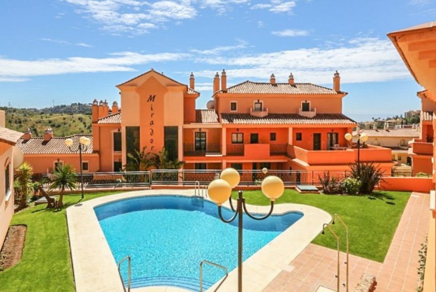 R5048800-Apartment-For-Sale-Elviria-Penthouse-3-Beds-136-Built-1