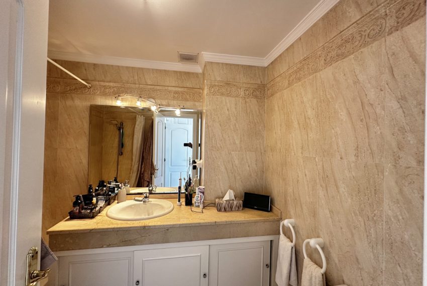 R5048800-Apartment-For-Sale-Elviria-Penthouse-3-Beds-136-Built-12
