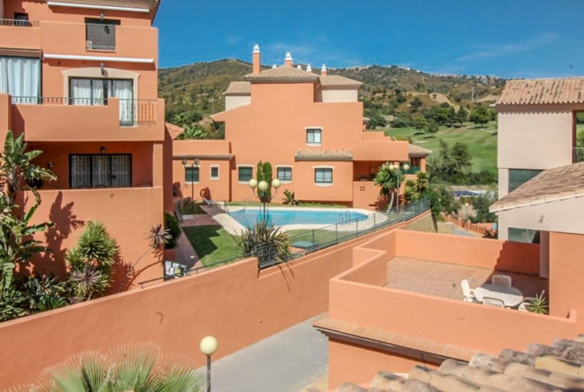 R5048800-Apartment-For-Sale-Elviria-Penthouse-3-Beds-136-Built-2