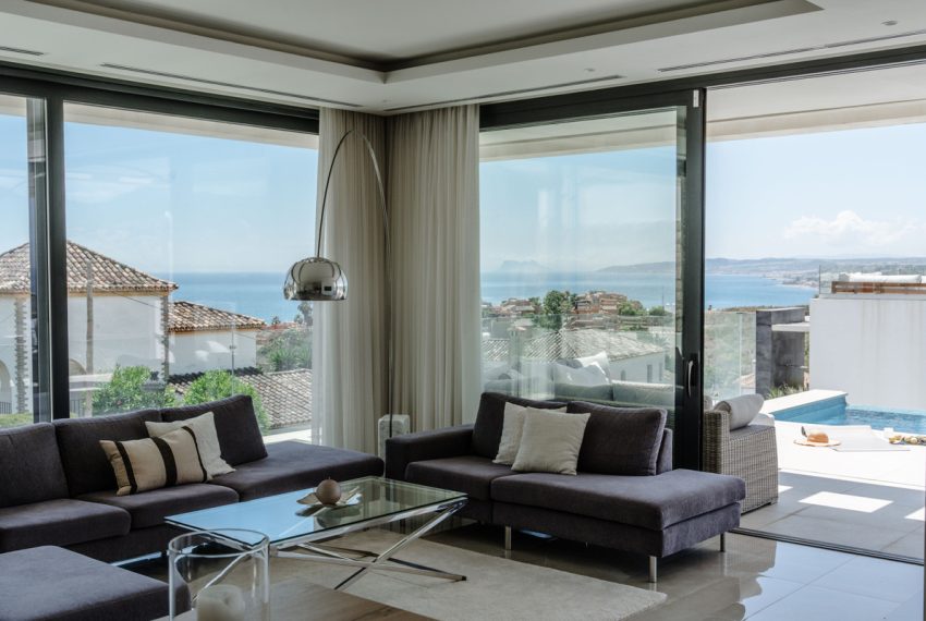 R5049013-Villa-For-Sale-Estepona-Detached-5-Beds-508-Built-2