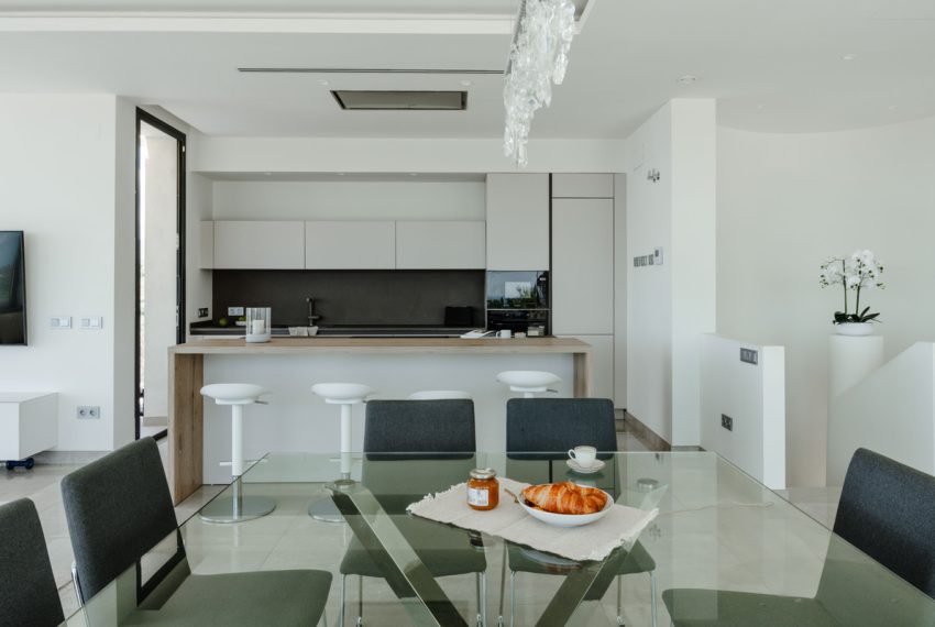 R5049013-Villa-For-Sale-Estepona-Detached-5-Beds-508-Built-9