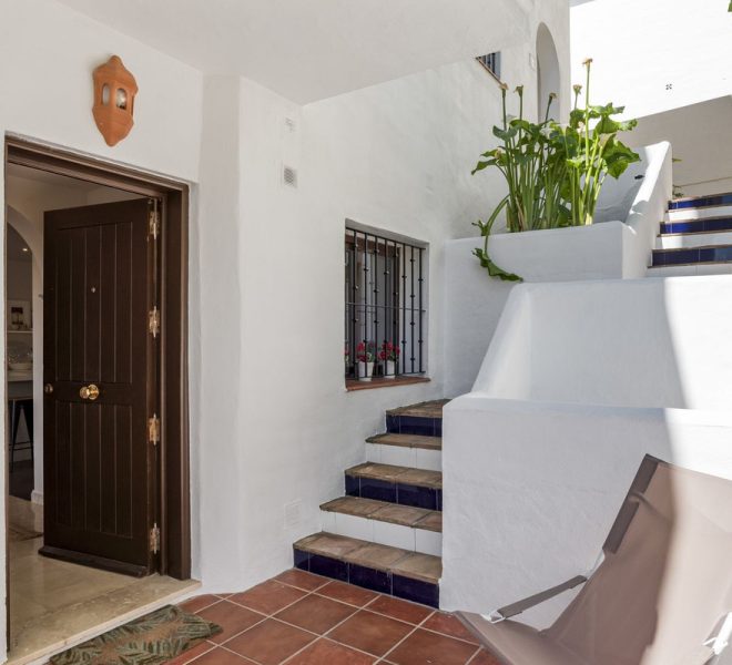 R5049556-Image 1-Ground Floor - 2 Beds - 119 Built