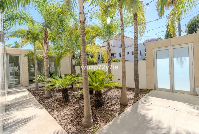R5050231-Villa-For-Sale-Benahavis-Detached-3-Beds-355-Built-3