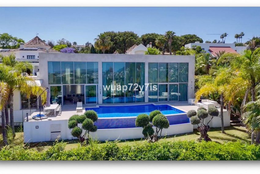 R5050231-Villa-For-Sale-Benahavis-Detached-3-Beds-355-Built