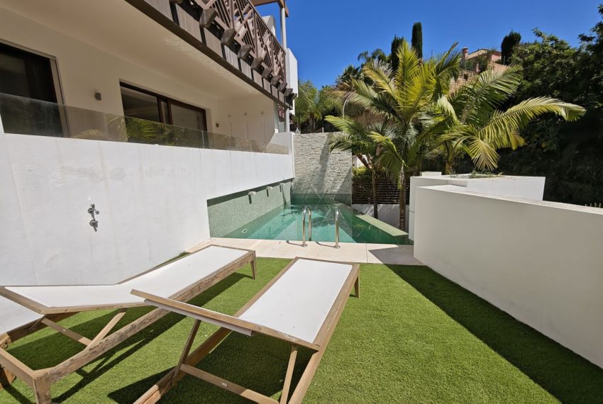 R5050399-Villa-For-Sale-Marbella-Semi-Detached-3-Beds-326-Built-1
