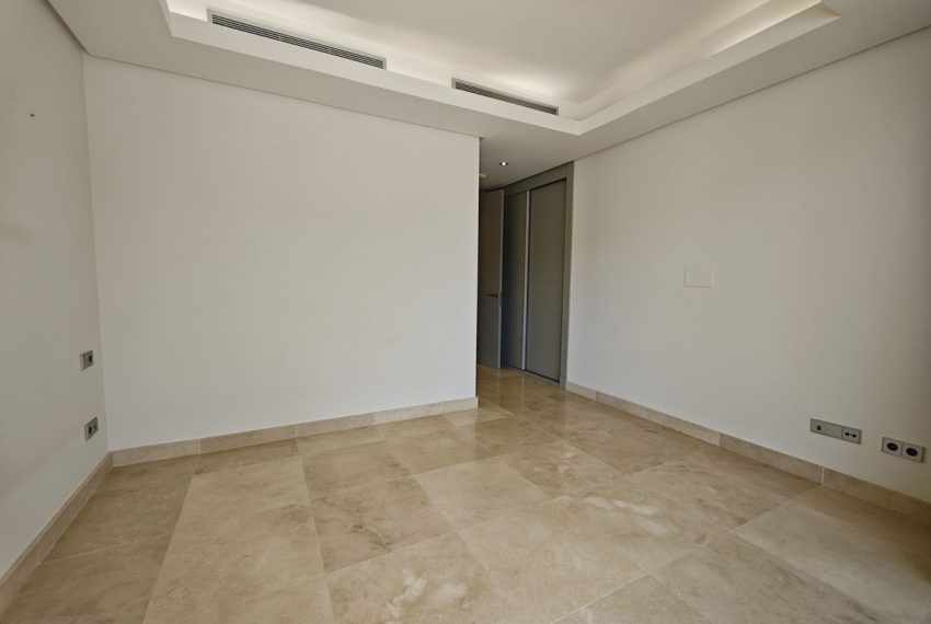R5050399-Villa-For-Sale-Marbella-Semi-Detached-3-Beds-326-Built-10