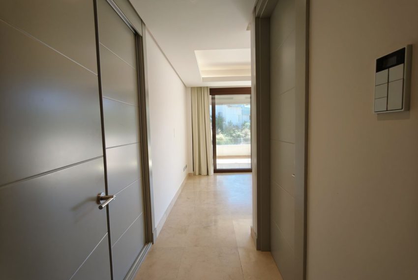 R5050399-Villa-For-Sale-Marbella-Semi-Detached-3-Beds-326-Built-16