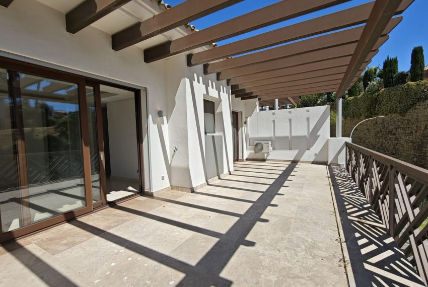 R5050399-Villa-For-Sale-Marbella-Semi-Detached-3-Beds-326-Built-3